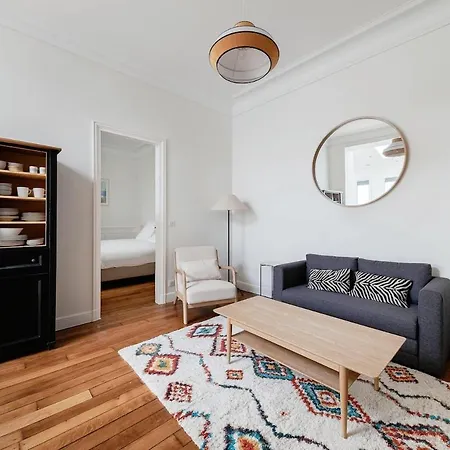 Charming Ground Floor Rue Du Faubourg Saint Honore Párizs