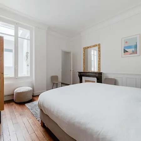 Charming Ground Floor Rue Du Faubourg Saint Honore Párizs