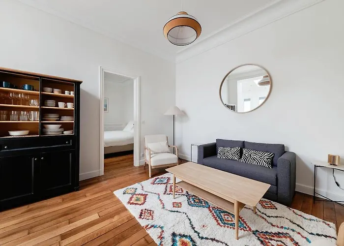 Charming Ground Floor Rue Du Faubourg Saint Honore Párizs