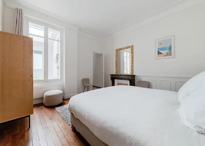 Charming Ground Floor Rue Du Faubourg Saint Honore Párizs