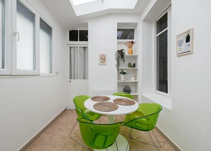 Charming Ground Floor Rue Du Faubourg Saint Honore Párizs