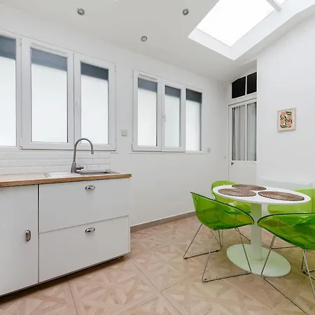 Apartment Charming Ground Floor Rue Du Faubourg Saint Honore