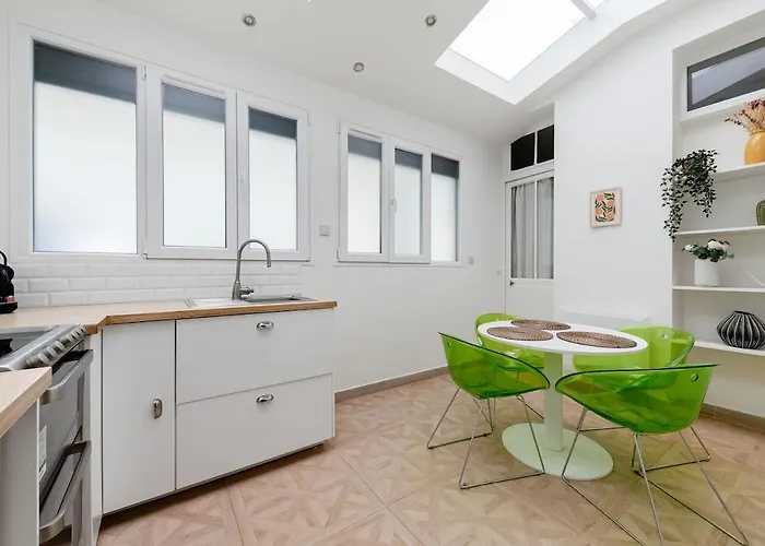 Apartment Charming Ground Floor Rue Du Faubourg Saint Honore